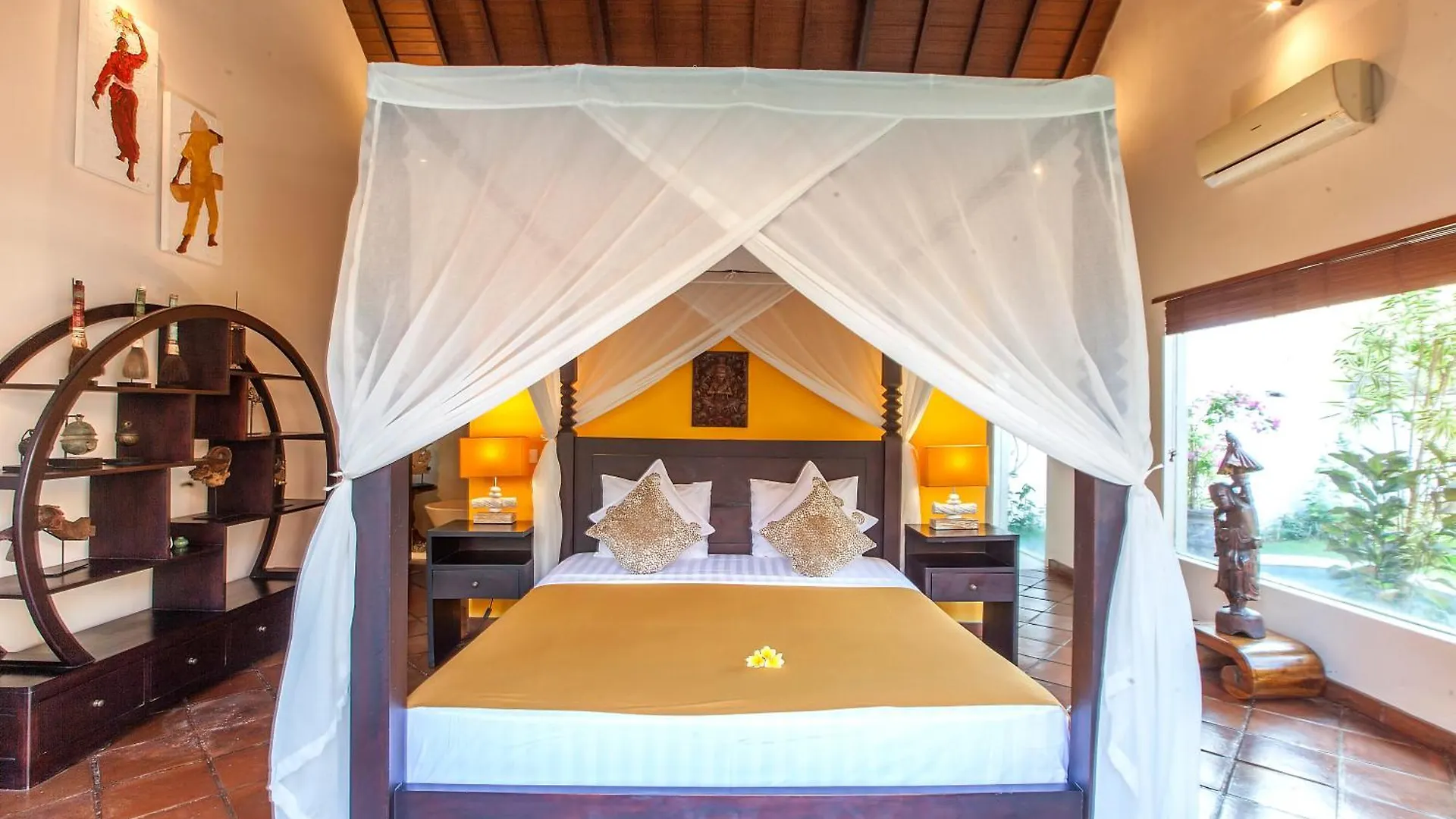 Intimate Villa In Seminyak Indonesia
