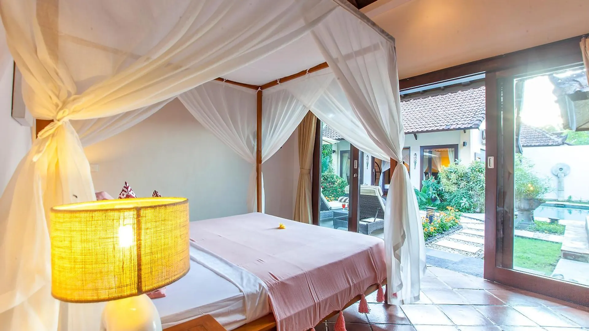 Intimate Villa In Seminyak 0*, Seminyak (Bali)