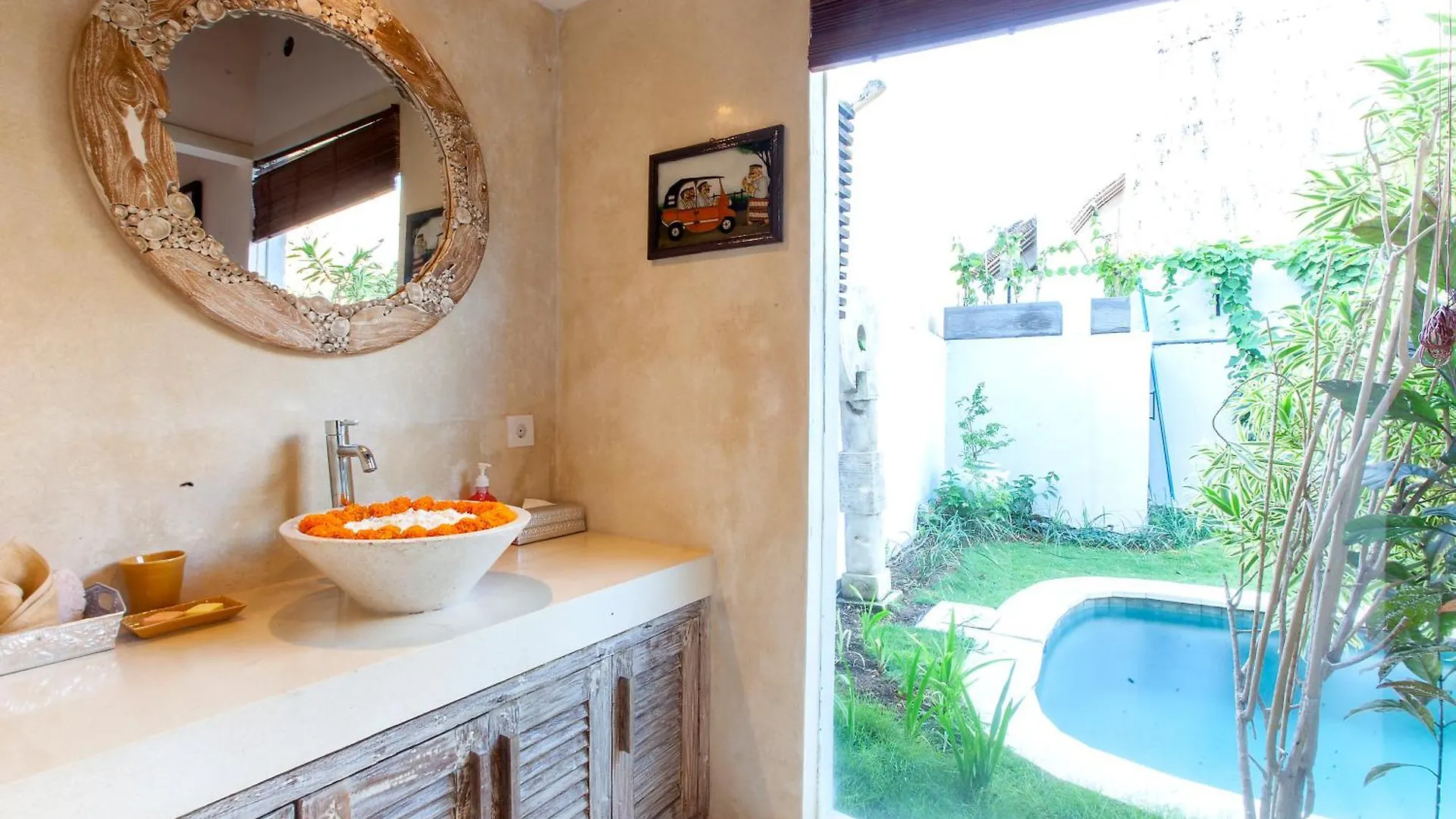 Intimate Villa In Seminyak  Seminyak (Bali)